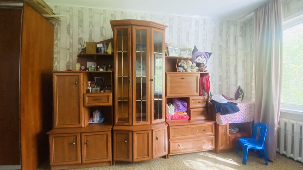 Продам символично за 8тыс стенку-шкаф
