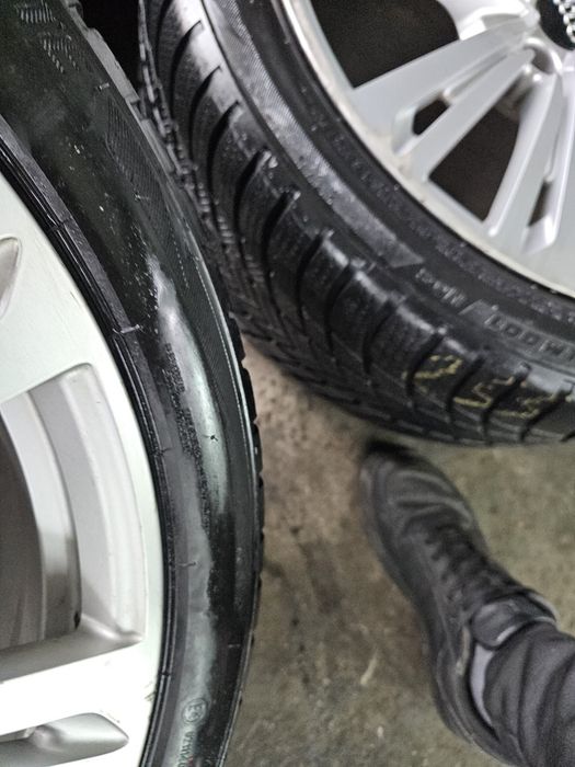 Jante 5x112 cu Anvelope 255/40R20 M+S DOT 2022
Anvelope 255/40R20 M+S