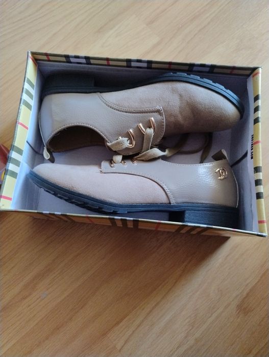 Pantofi piele intoarsa