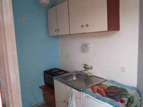 Дава се под наем Едностаен апартамент в Бургас, Изгрев - 35 кв.м за 100 € - Снимка #3