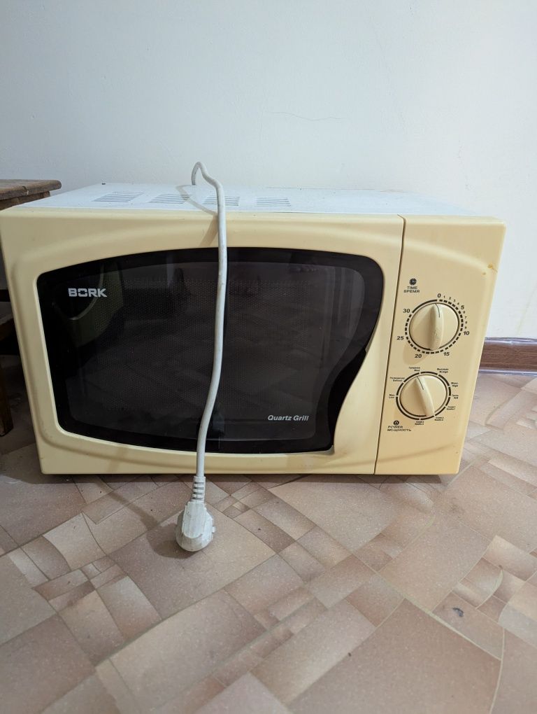 Микроволновая печь гриль