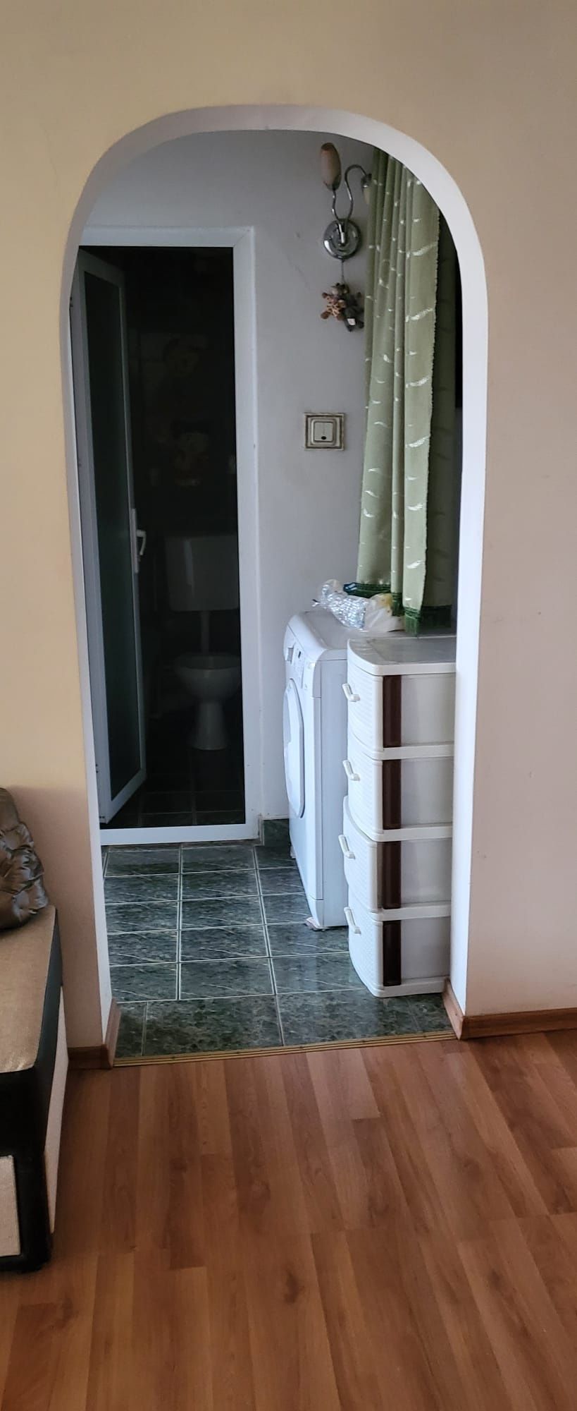 Apartament Zona Abator,sos Mangaliei!