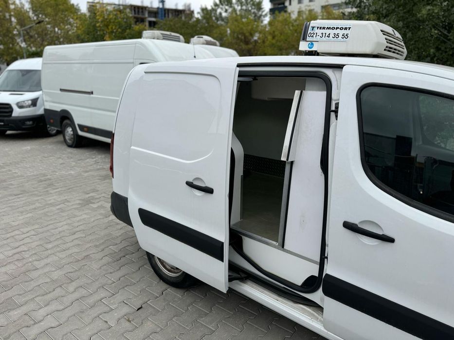 Peugeot partner spatiu de depozitare refrigerat