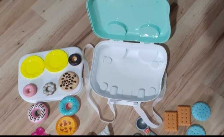 Set de joaca copii/ghiozdanel cu dulciuri(multe accesorii)