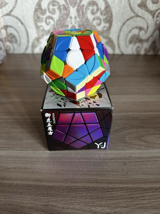 Магнитный кубик рубика мегаминкс