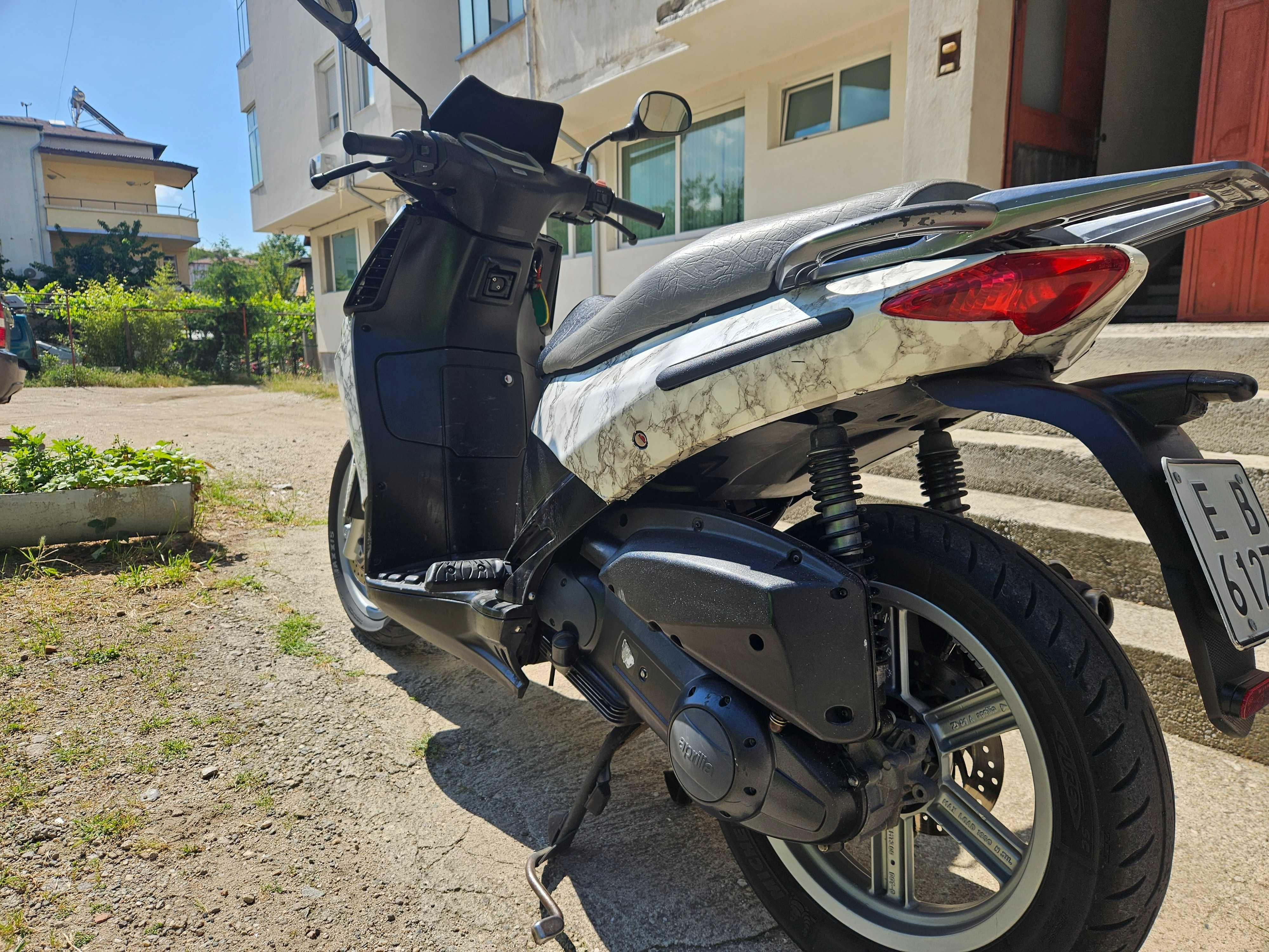 Aprilia 200 спорт сити
