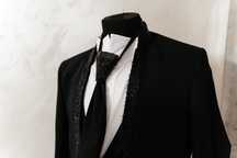 Costum ginere Baggi cu pietre negre
