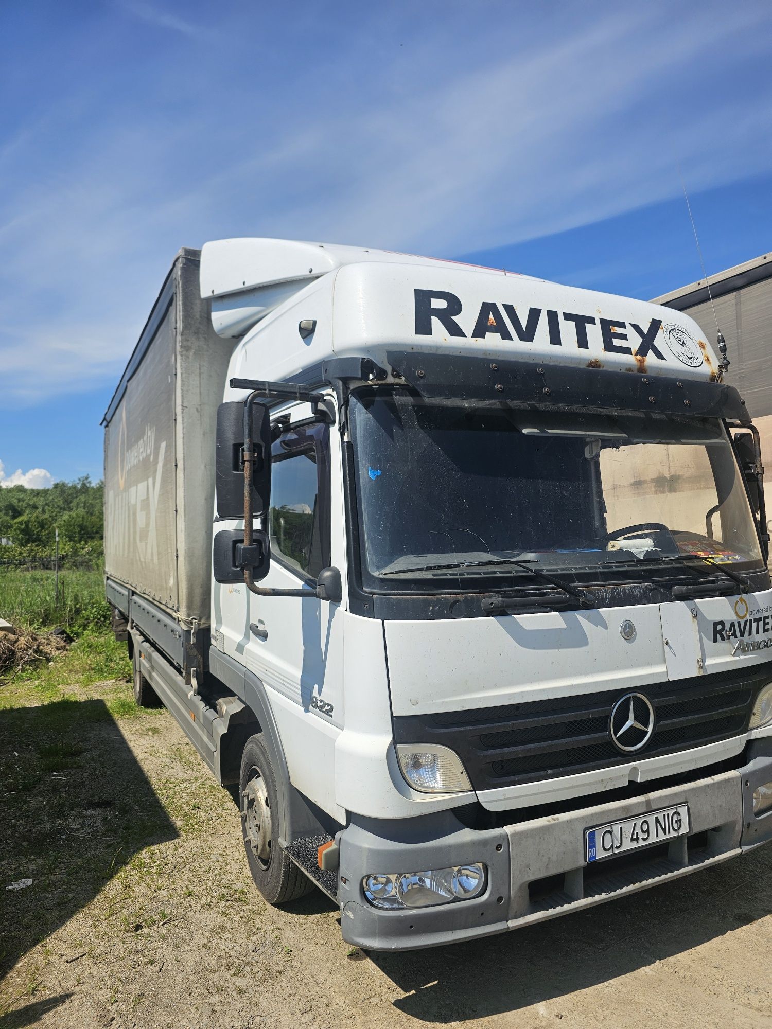 Vând Mercedes axor