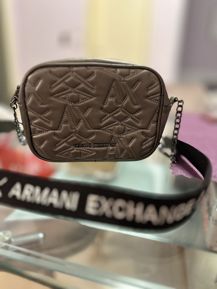 Чанта Armani Exchange