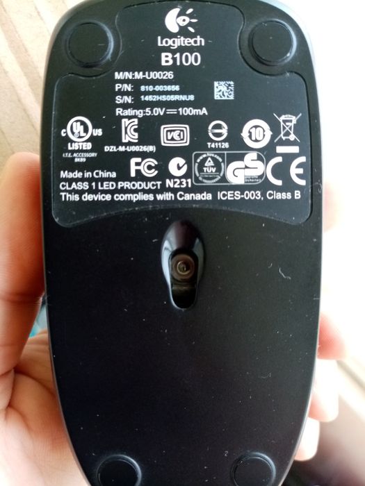 vand tastatura, mouse, cablu dvi-vga, cablu sunet, cablu scart