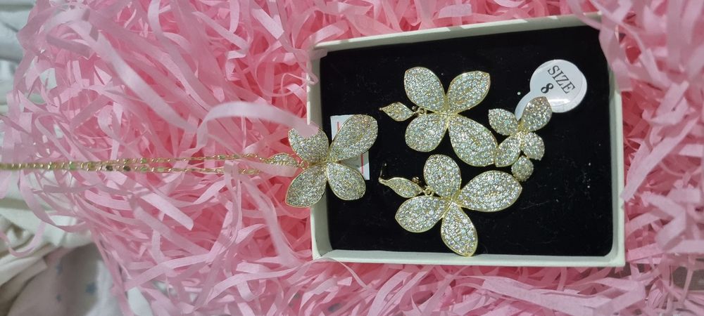 Xuping Xitoy original bujiteriya komplekt 2 yillab taqasiz
Zirak, sepo