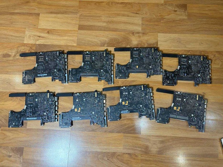 Материнские платы MacBook / MacBook Pro с 2008 по 2010