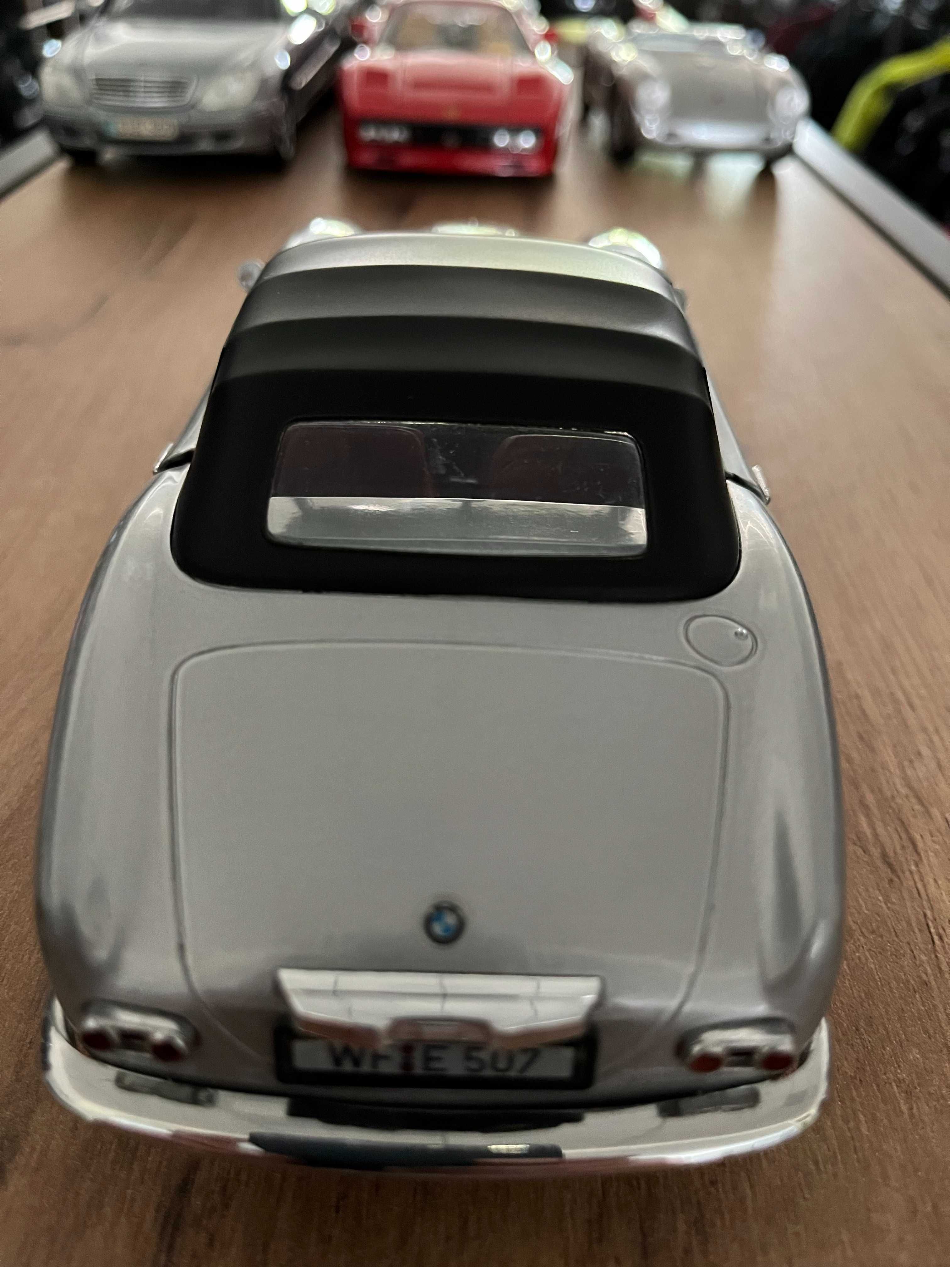 Метална колекционерска количка REVELL BMW 507 Spor Cabrio мащаб 1:18