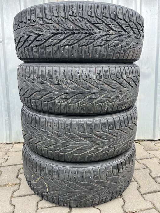 4 anvelope iarna 235/60 R18, Nokian, 6mm profil ramas, DOT 2017