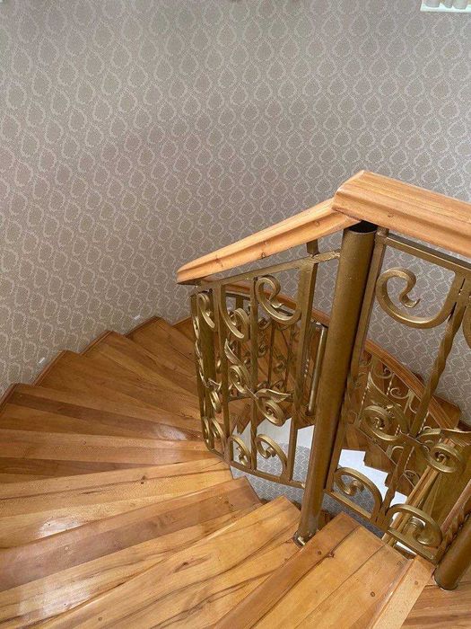 Сдаётся Дом Рактабоши  4,5 сотки Уровней 3 (Офис/Жильё) 4,500/3,500