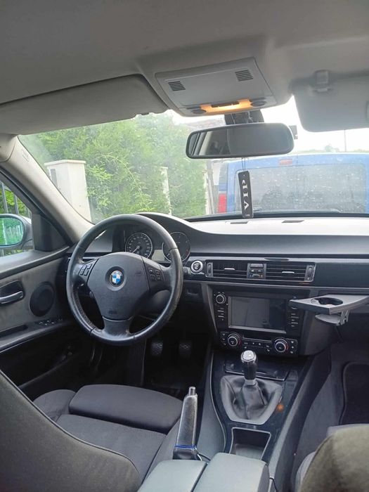 Vând BMW e91 320d N47