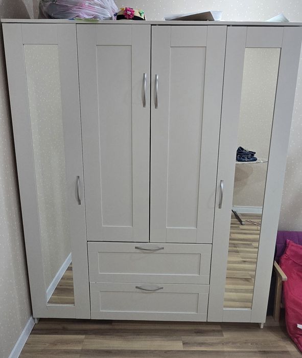 Продам шкаф 190см *160см *56см