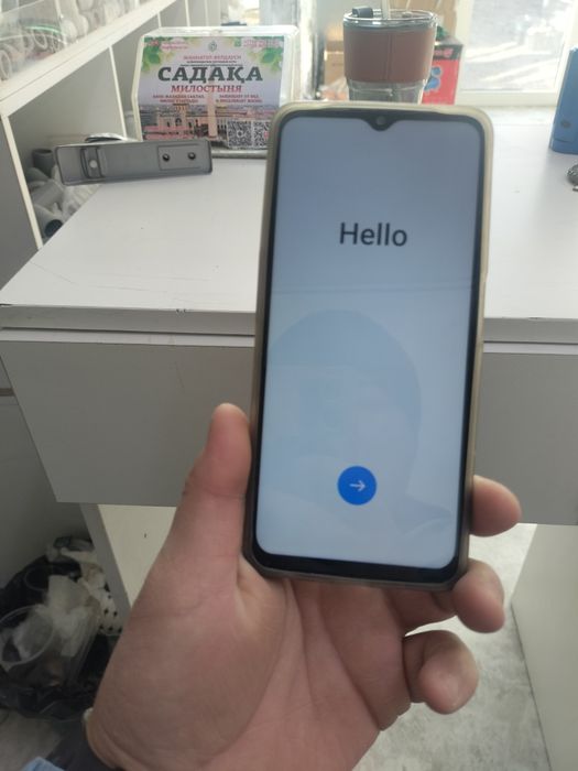 Продам почти новый смартфон