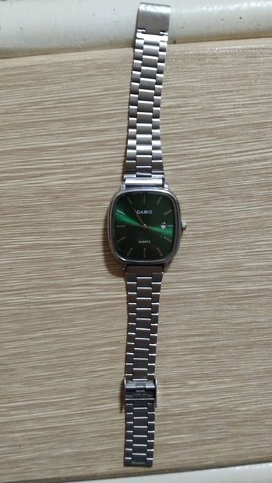 продам часы касио кварцевые