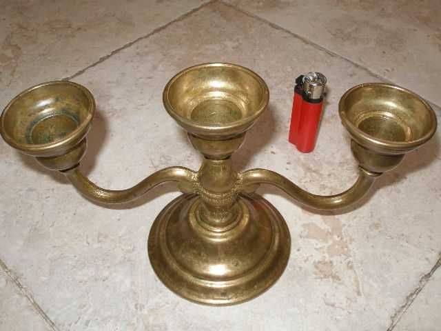 .Бронзов Свещник.