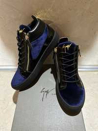 Giuseppe Zanotti Blue Velvet