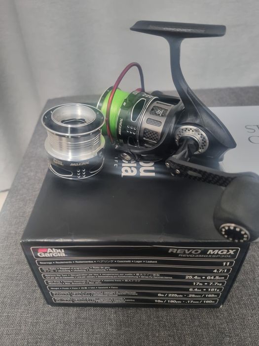 Vând doua mulinete shimano stradic și Abu Garcia revo