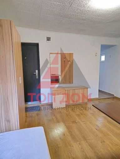 Дава се под наем Едностаен апартамент в Варна, Червен площад - 20 кв.м за 229.5 € - Снимка #1