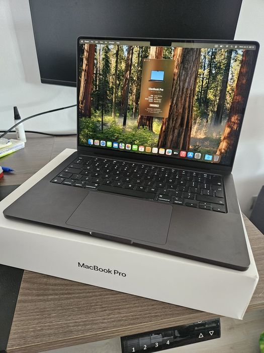 Apple MacBook Pro 14" cu procesor Apple M4 Pro,  24gb RAM, 2 ani garan