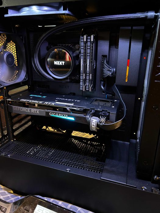 Геймърски i9 11900K/RTX 3070/32gb рам/Nvme+hdd 3,5tb/NZXT Top RGB