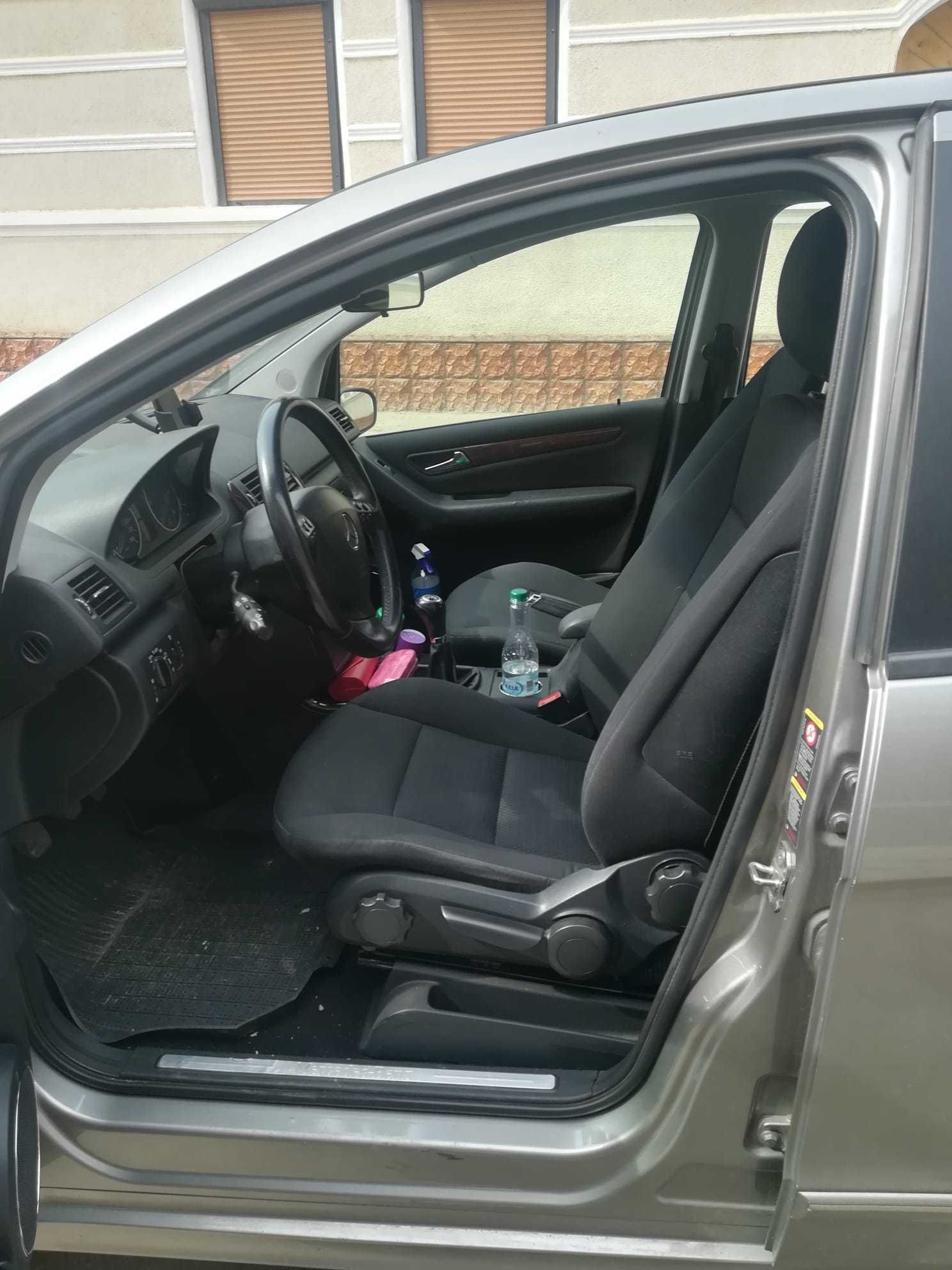 Vând Mercedes A Clasa 180 Elegance