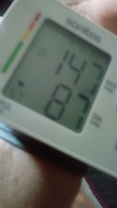 Tensiometru de încheiatura mana la 30 leii.negociabil Pret fix