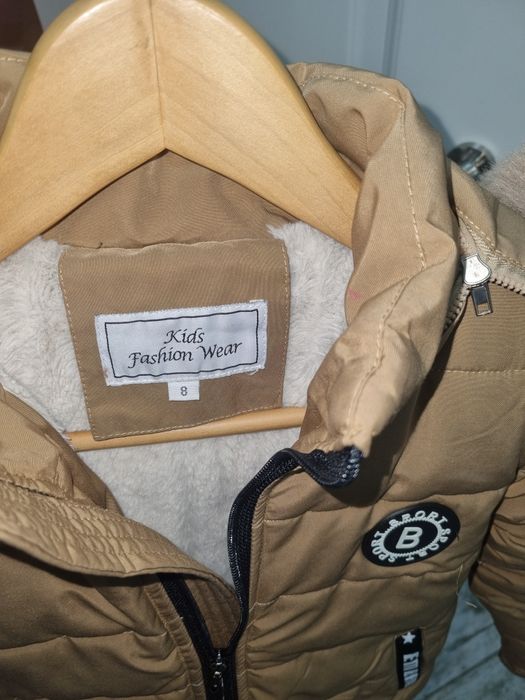 Geacă groasă de iarnă, cu glugă, pentru copii, marime 7-8 ani