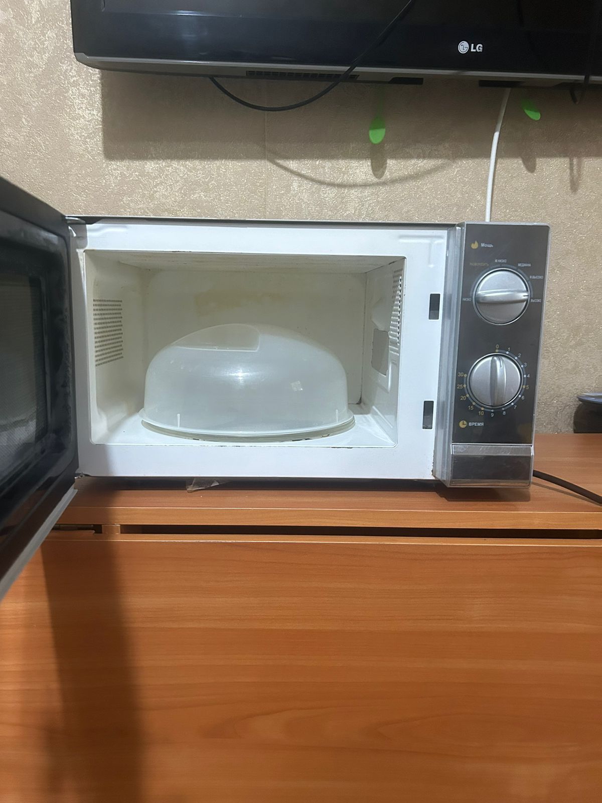 Продам микроволновку б/у