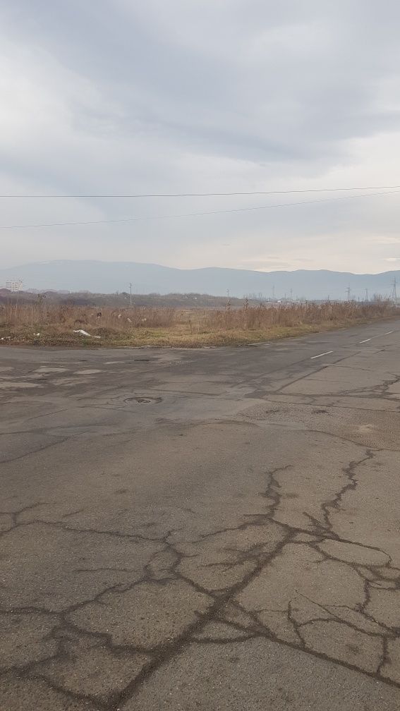 Продава се Парцел в Кюстендил, Промишлена зона - Изток - 7700 кв.м за 46 €/кв.м - Снимка #4
