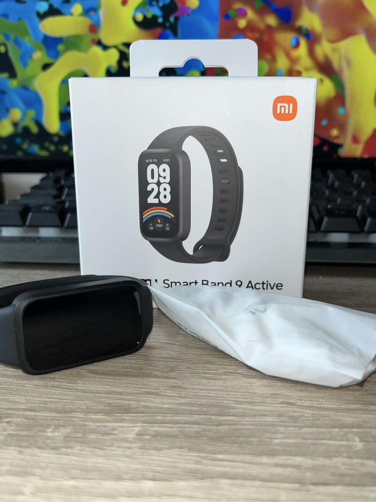 Смарт гривна: Xiaomi Smart Band 9 Active