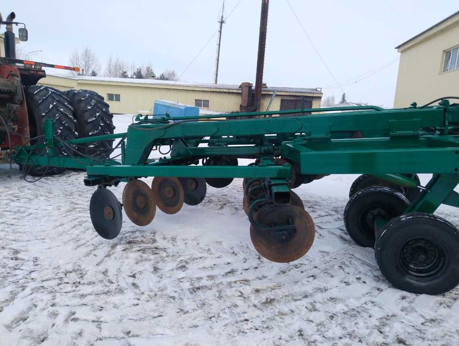 Распродажа б/у сельхозтехники в хорошем состоянии, сеялки,плуга,жатки