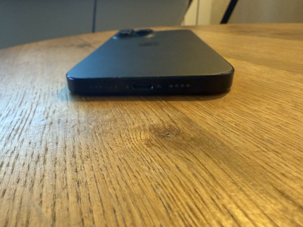 Продавам iPhone 16 Promax 256 GB
