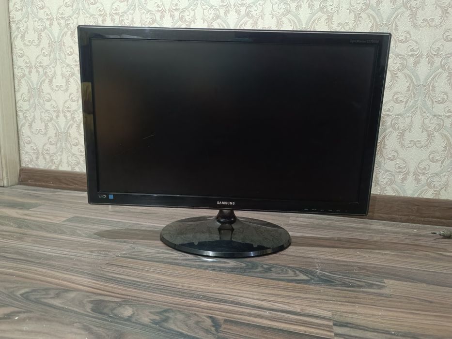 Продам монитор Samsung ls27b550