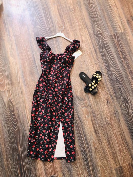 Rochie midi, model actual si modern