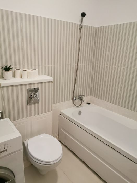 De Vanzare Garsoniera!!Moldovei fost hotel Ambasador etaj 2