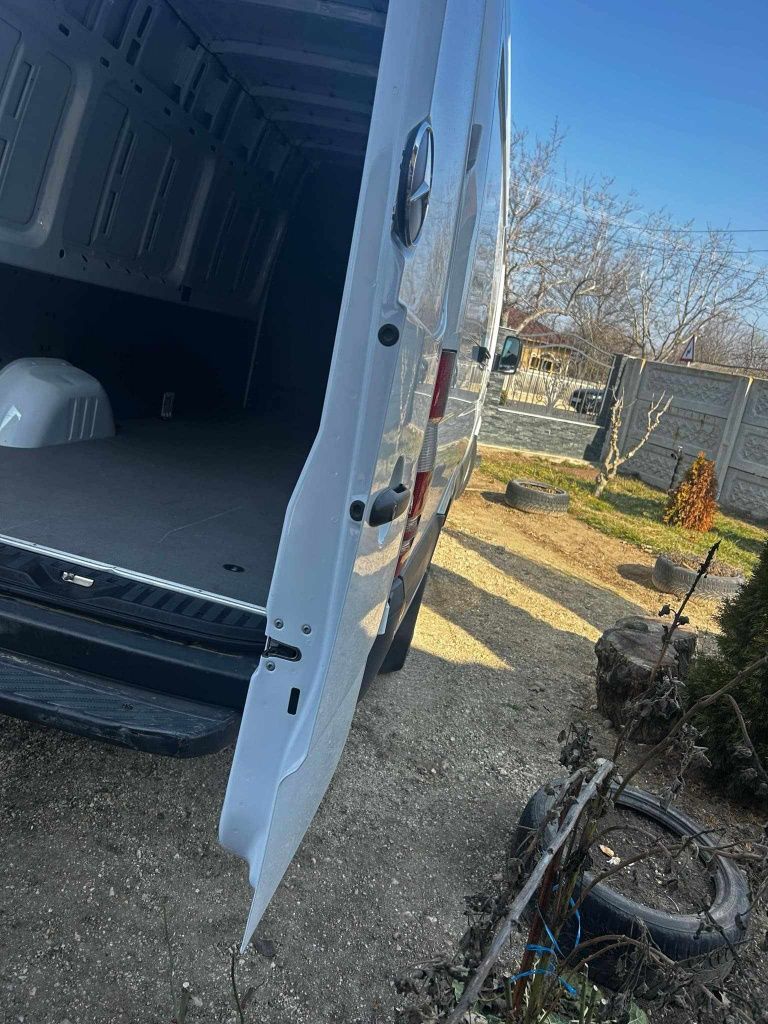 Ofer servicii transport marfă în toată țara