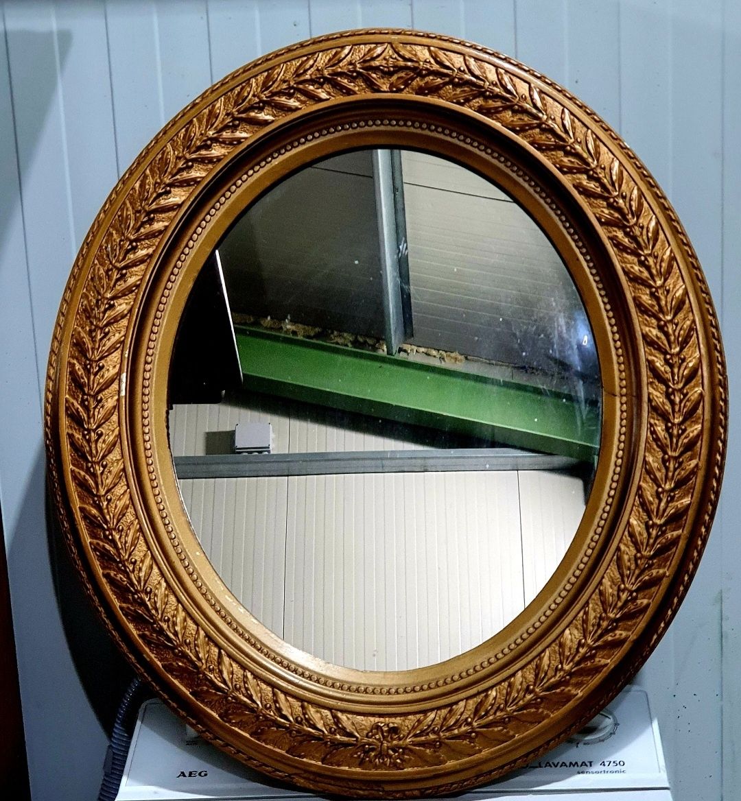 Oglinda antichitati