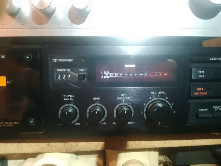 Deck casetofon AKAi GX - 32 .