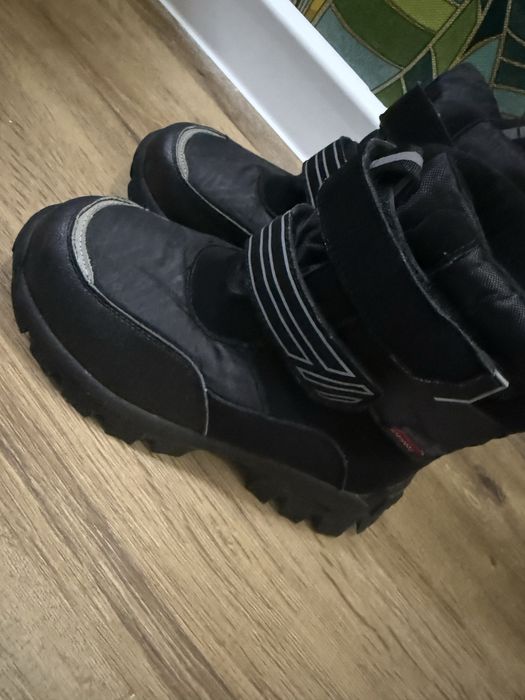 Пакет обуви на мальчика размер 31-32