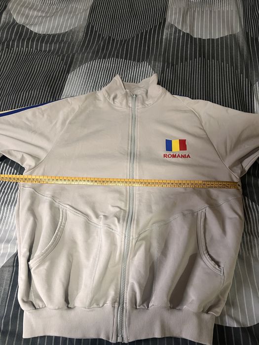 Bluza cu fermoar Romania