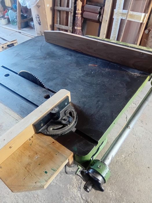 circular trifazic tîmplărie