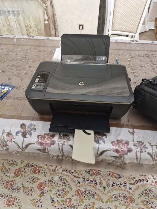Продам принтер/сканер HP deskjet 2025hc