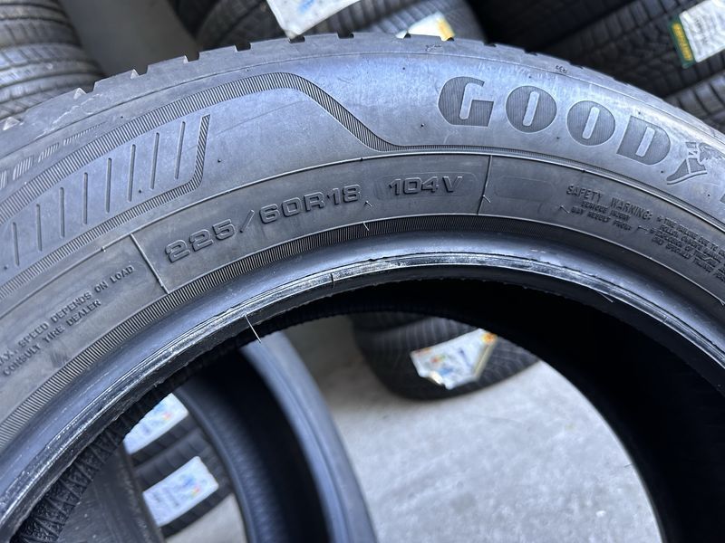 225/60/18 Goodyear 2бр