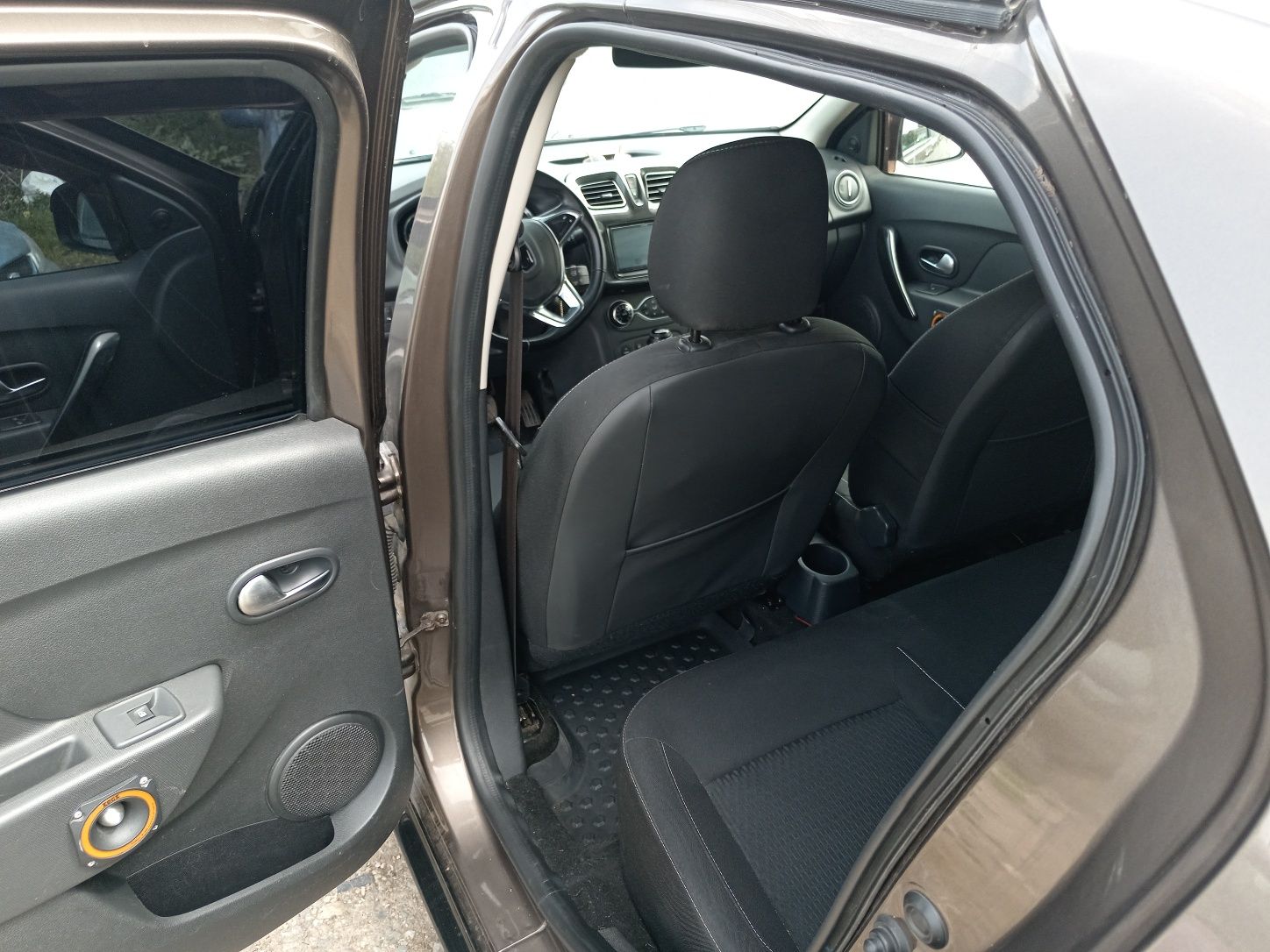 Dacia Logan 2018 0.9 tce full