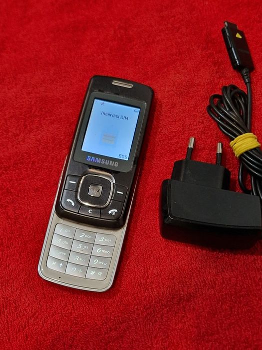 Telefon Samsung slide SGH-M610 cu încărcător original